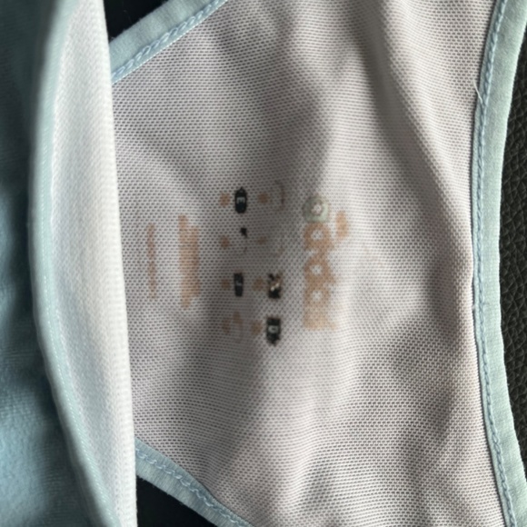 ADIDAS - XS sports camisoles bundle FOR SALE ! - Picture 3 of 3